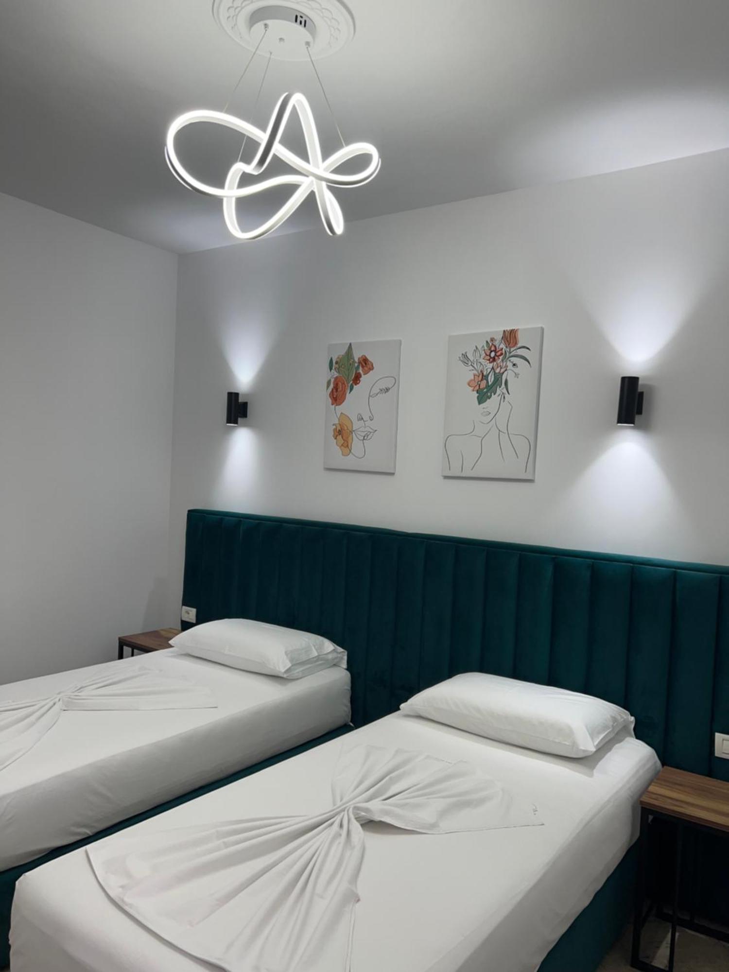 Hotel Floga Shkodër Esterno foto
