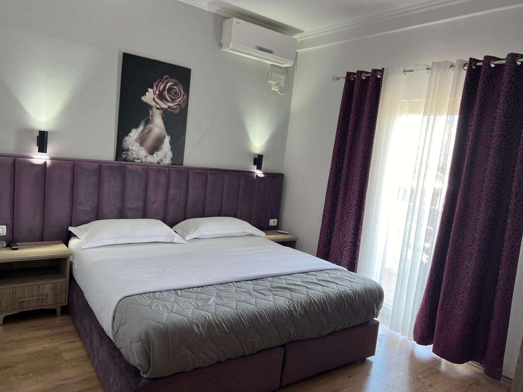 Hotel Floga Shkodër Esterno foto