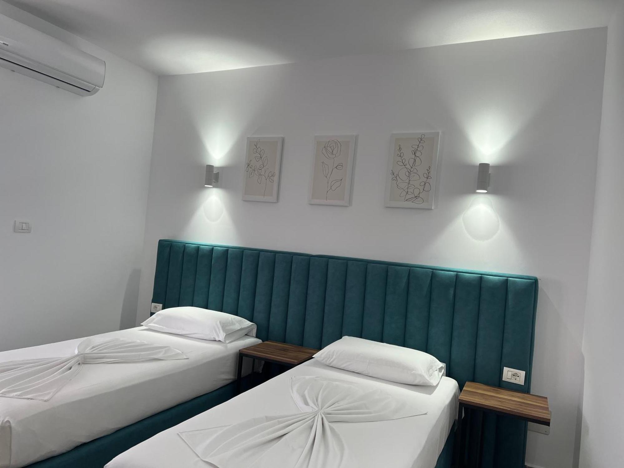 Hotel Floga Shkodër Esterno foto